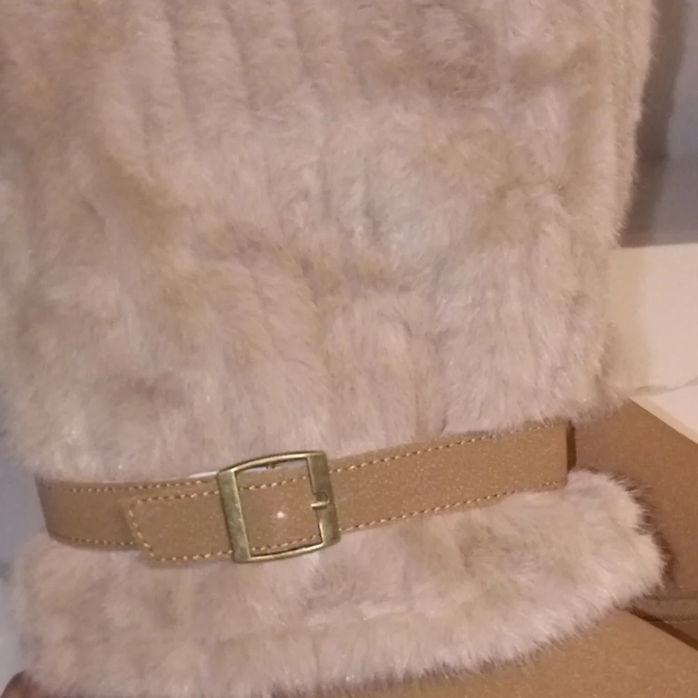 Cozy‎ Tan Fur-Lined Women's Boots